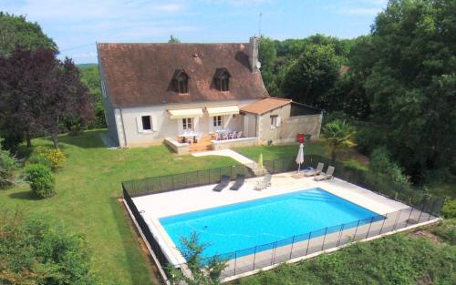 Villa piscine 15 Personnes : Maisons de vacances proche de Montagnac-d'Auberoche