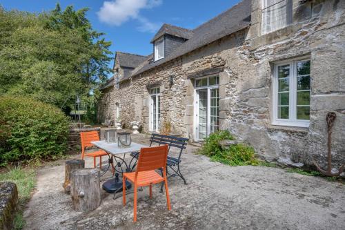 Belle maison familiale en pierre pour 12 personnes : Maisons de vacances proche de Saint-Armel