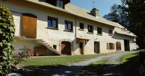 Maison typique des Alpes, pour un grand bol d'air. : Maisons de vacances proche de Bénévent-et-Charbillac