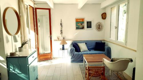 Petite maison rénovée- Niolon à la mer : Maisons de vacances proche de Gignac-la-Nerthe