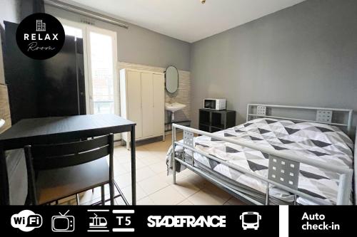 05 - Chambre confort au calme avec TV WIFI : B&B / Chambres d'hotes proche de Villetaneuse