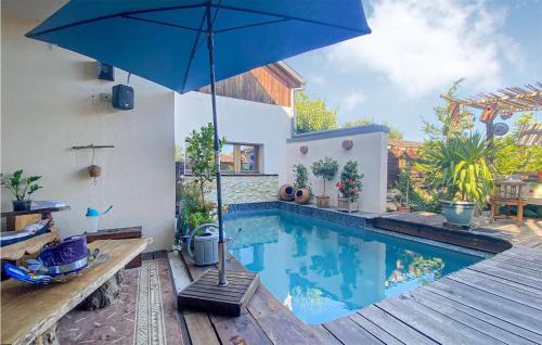 Stunning home in Mittelbergheim with Outdoor swimming pool, Heated swimming pool and 4 Bedrooms : Maisons de vacances proche d'Andlau