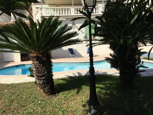 Villa Paradiso, logement avec piscine, Nice Nord : Appartements proche de Tourrette-Levens