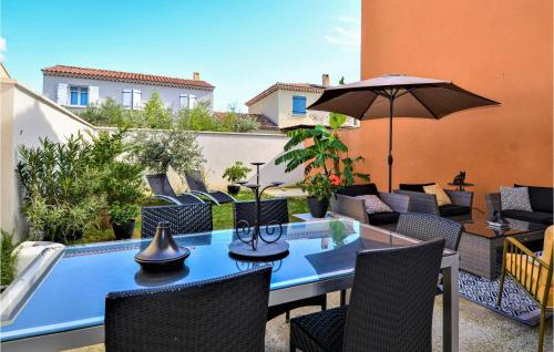 Amazing home in Graveson with 2 Bedrooms and WiFi : Maisons de vacances proche de Graveson