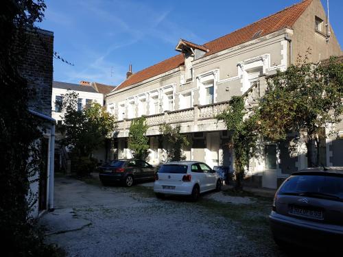 Au Relais Des Thermes : Appartements proche de Thun-Saint-Amand