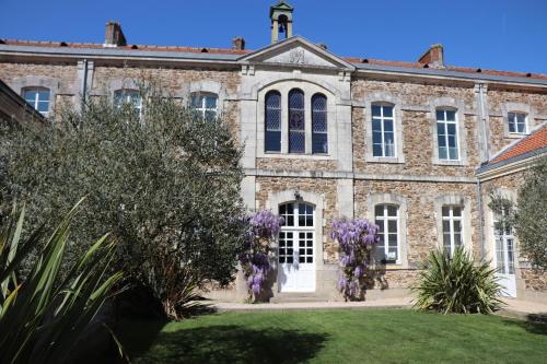 La Maison D'Olivier : B&B / Chambres d'hotes proche de Sainte-Florence