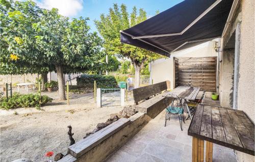 Nice home in Cazouls-ls-Bziers with 3 Bedrooms and WiFi : Maisons de vacances proche de Thézan-lès-Béziers