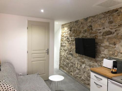 Les Olives Wifi Netflix Appart-hotel-Provence : Appartements proche de La Fare-les-Oliviers