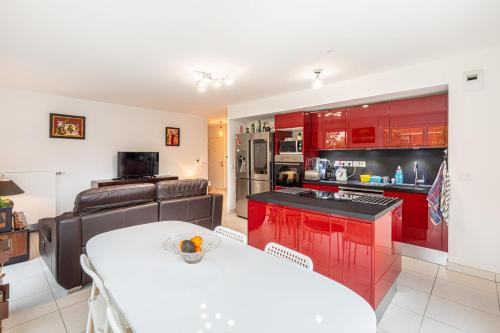 GuestReady - Family-Friendly Apartment in Chaville : Appartements proche de Garches