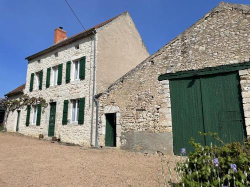 Gîte Ébreuil, 3 pièces, 4 personnes - FR-1-489-19 : Maisons de vacances proche de Saint-Genès-du-Retz