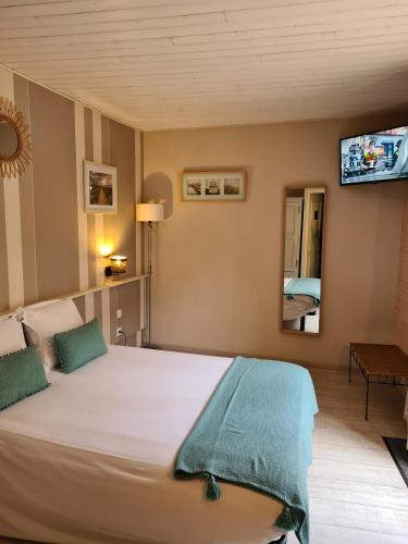 Le Royal Hôtel : Hotels proche de Ligny-Saint-Flochel