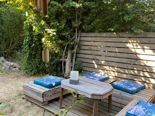 Amoureux de la nature, cet appart est pour vous ! : Maisons de vacances proche de Bréziers