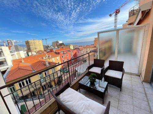 Nice Renting - Luxury Suite Terrace Sea View Princely Palace - Odeon Tower : Appartements proche de Cap-d'Ail