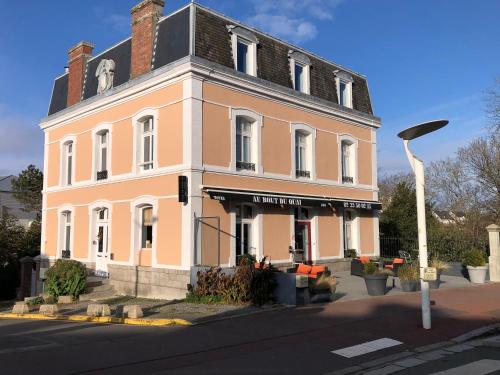 Au Bout Du Quai : Hotels proche d'Anctoville-sur-Boscq