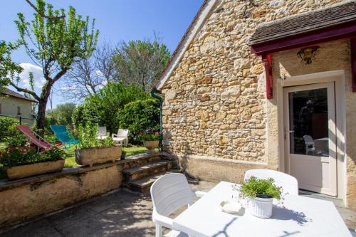 Coquelicots Dordogne : Appartements proche de Fajoles