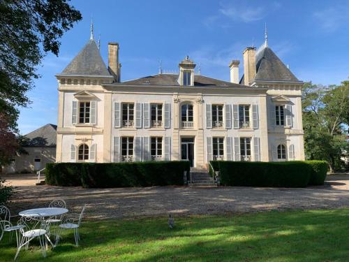 Domaine de Préfond : B&B / Chambres d'hotes proche de Verneuil