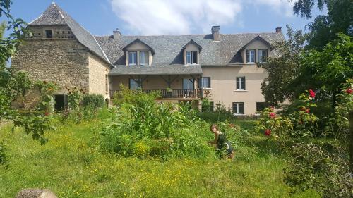 Eco-gîte Le Batut : Maisons de vacances proche de Valzergues
