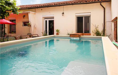 Amazing Home In La Baume-de-transit With Outdoor Swimming Pool, Wifi And 2 Bedrooms : Maisons de vacances proche de Bouchet