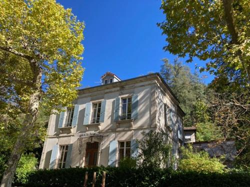 Villa Les Thermes Vals les Bains : Maisons de vacances proche d'Ucel
