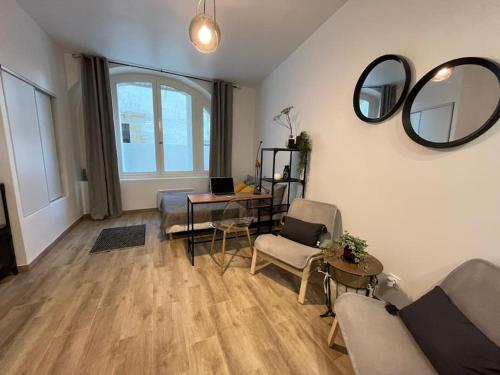 Studio cosy rez-de-chaussée : Appartements proche de Malléon