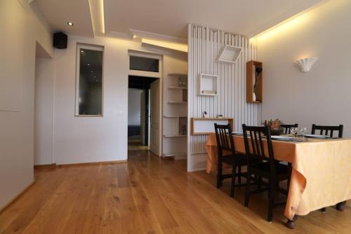 3-room separate unit in Sceaux (80 sq.m/860 sq.ft) : Appartements proche de Fontenay-aux-Roses