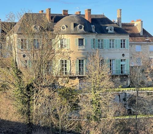 Castel Saint-Léonard : B&B / Chambres d'hotes proche de Saint-Aubert-sur-Orne