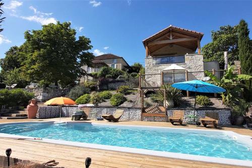 Le gîte Bellevue à MONTJOI 82400 Tarn & Garonne : Maisons de vacances proche de Miramont-de-Quercy