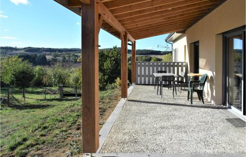 Stunning home in Galan with 2 Bedrooms : Maisons de vacances proche de Thermes-Magnoac