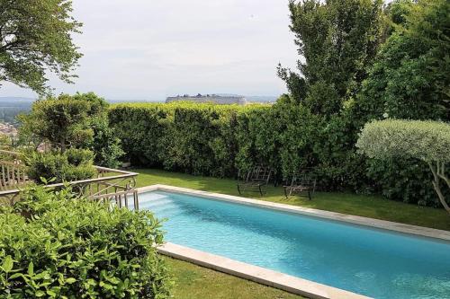 Maison Villa Provence Villeneuve les Avignon piscine vue Mont Ventoux : Villas proche de Pujaut
