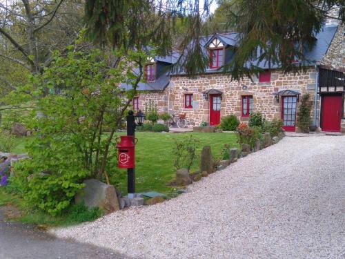 Gîte Athis-Val de Rouvre, 4 pièces, 6 personnes - FR-1-497-172 : Maisons de vacances proche de Saint-Aubert-sur-Orne