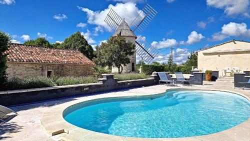 Les curies, Ludogîte avec piscine à Aujols : Maisons de vacances proche de Labastide-de-Penne