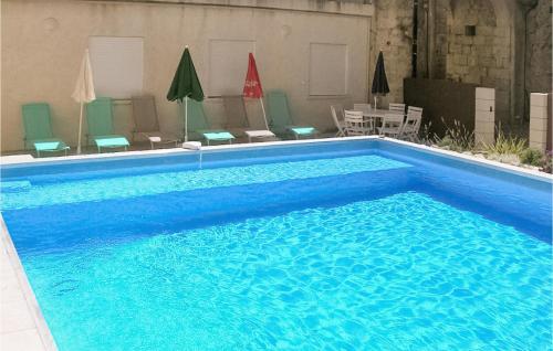 Amazing Home In Vendres With Outdoor Swimming Pool, Wifi And Heated Swimming Pool : Maisons de vacances proche de Nissan-lez-Enserune