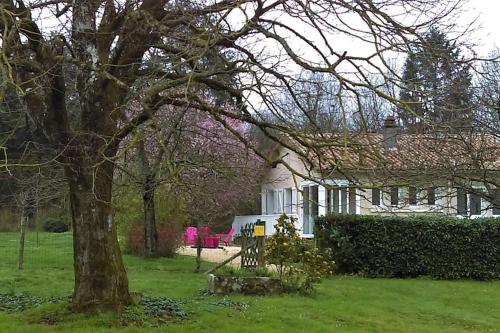 Calme et sérénité au gîte des hortensias : Maisons de vacances proche de Châtillon