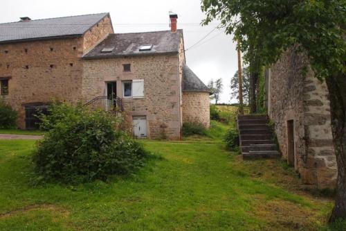 Le Gîte de la tour - Morvan : Maisons de vacances proche d'Alligny-en-Morvan