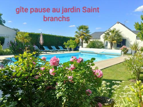 Gîte pause au jardin : Maisons de vacances proche de Le Louroux