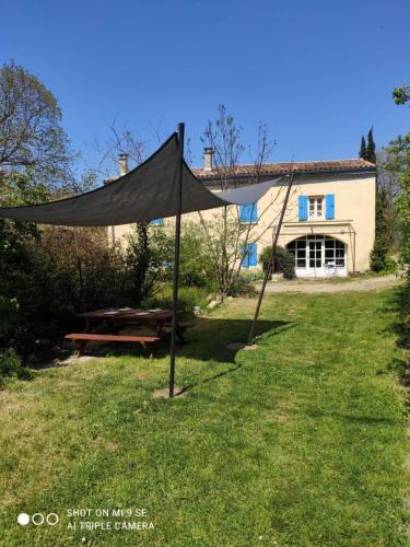 La Colline d'Eyzahut Gites en Drôme Provençale : Appartements proche de Comps