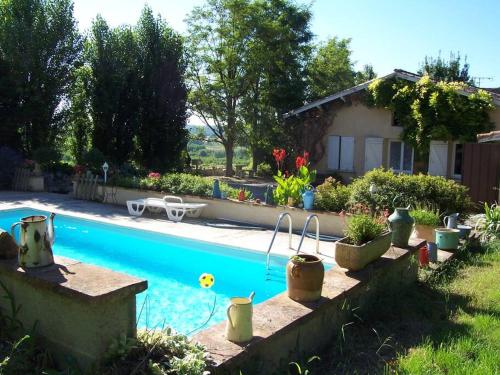 Maison avec piscine chauffée : Maisons de vacances proche de Lafrançaise