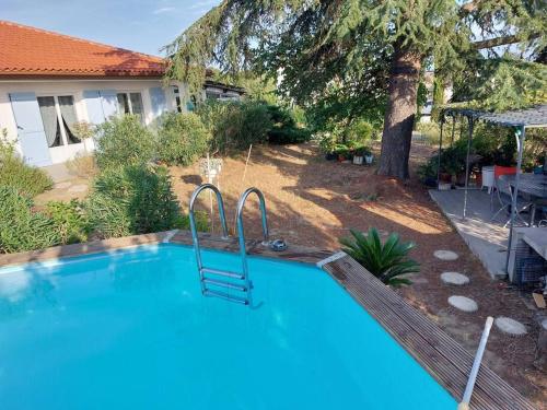 Maison Toulousaine de charme avec piscine (proche stadium) : Maisons de vacances proche de Villaudric