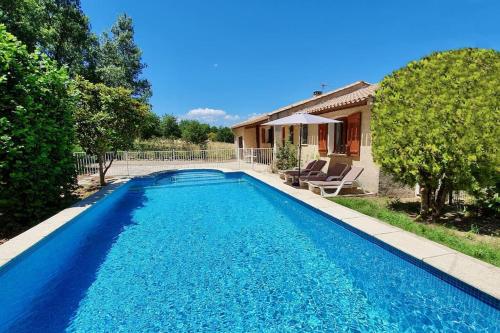 'Villa Nizas' with private pool and garden. : Villas proche de Caux