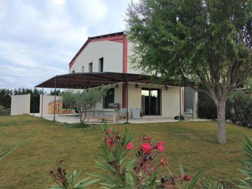 Loft avec piscine privée en campagne proche Saint Remy de Provence : Maisons de vacances proche de Graveson