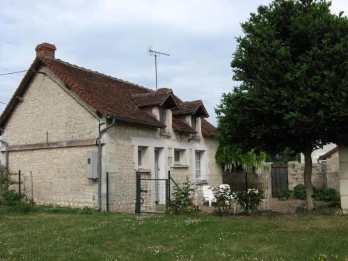 Maison Coussay-les-Bois, 3 pièces, 4 personnes - FR-1-541-38 : Maisons de vacances proche de Saint-Sauveur