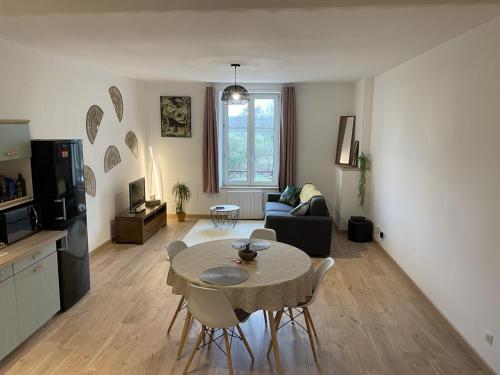 Appartement confortable proche des commodités : Appartements proche de Saint-Rémy-aux-Bois