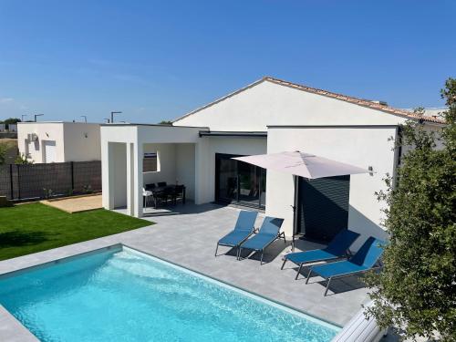 Villa neuve 5 Etoiles avec piscine chauffée, à 900m des plages : Villas proche de Vendres