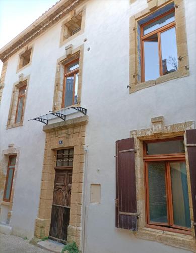 Appartement Coloré proche Pont du Gard : Appartements proche de Sernhac