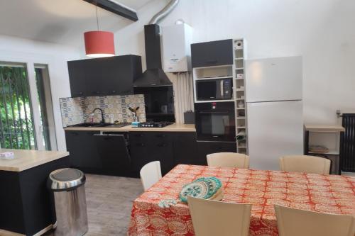 126 m With Pool Between Town and sea : Appartements proche de Boujan-sur-Libron