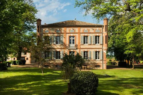 Bastide des Tourelles pour 20 pers. Piscine & Spa : Maisons de vacances proche de Guitalens-L'Albarède