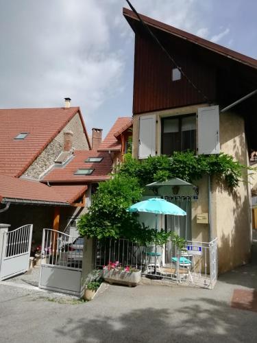 Les Glycines de Saint Bo : Maisons de vacances proche de Bénévent-et-Charbillac