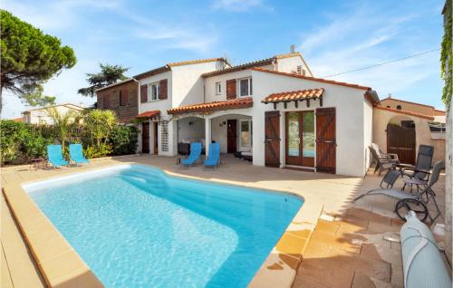 Awesome home in Saint-Andr with 2 Bedrooms, Private swimming pool and Outdoor swimming pool : Maisons de vacances proche d'Ortaffa