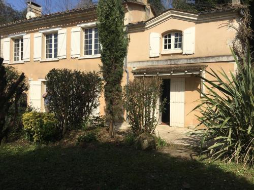 Bourg-sur-Gironde : Maisons de vacances proche de Ludon-Médoc