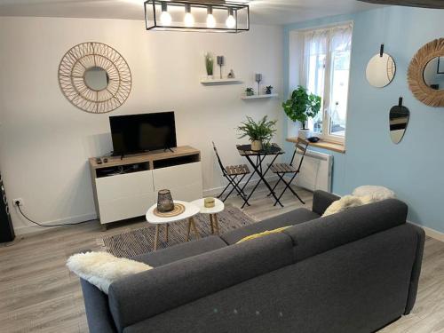Maison chaleureuse en centre ville de 50 m2 : Maisons de vacances proche de Mareil-en-France